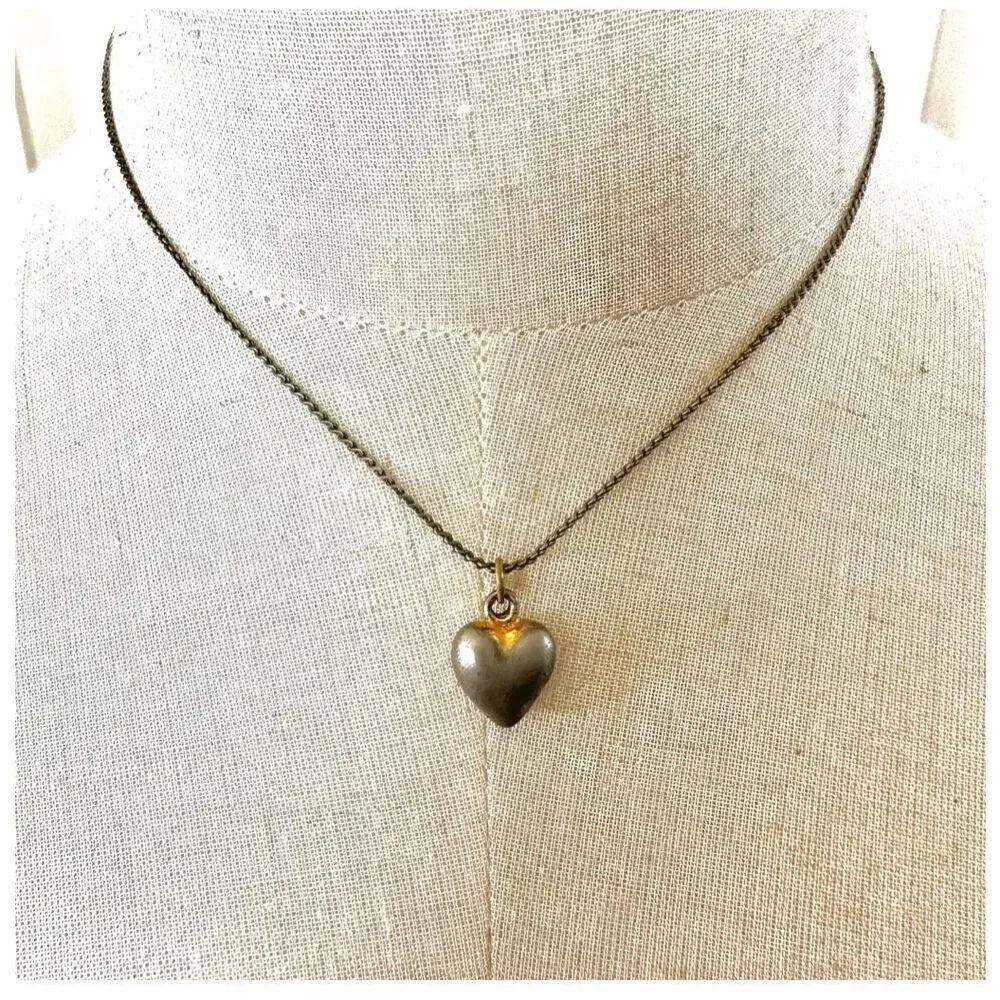 Silver tone puffy heart pendant necklace